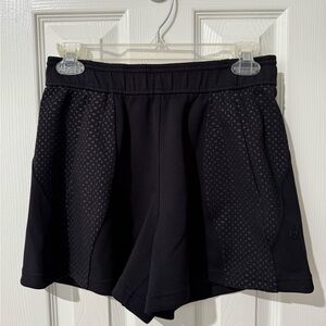 lululemon Shorts 4”
